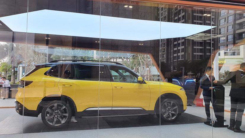 Showroom đẹp &quot;long lanh&quot; d&#224;nh cho VinFast President - Ảnh 4