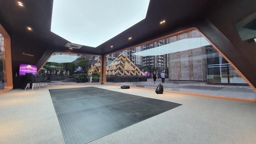 Showroom đẹp &quot;long lanh&quot; d&#224;nh cho VinFast President - Ảnh 10