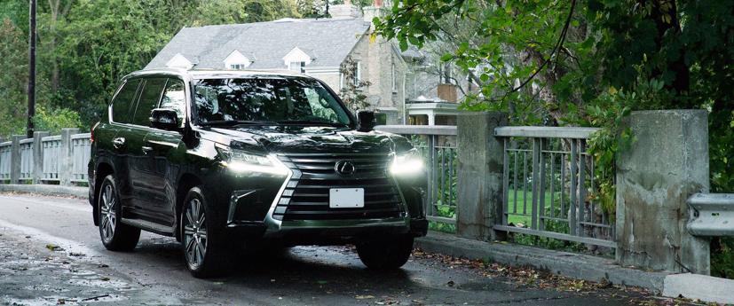 Lexus LX 570 gi&#225; bao nhi&#234;u tại Việt Nam? - Ảnh 1
