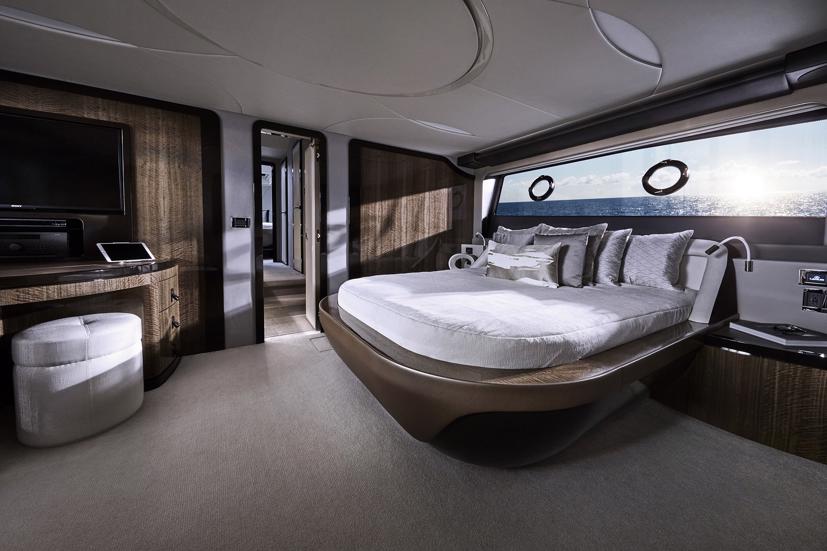 Chiếc du thuyền đầu ti&#234;n mang thương hiệu Lexus - Ảnh 4