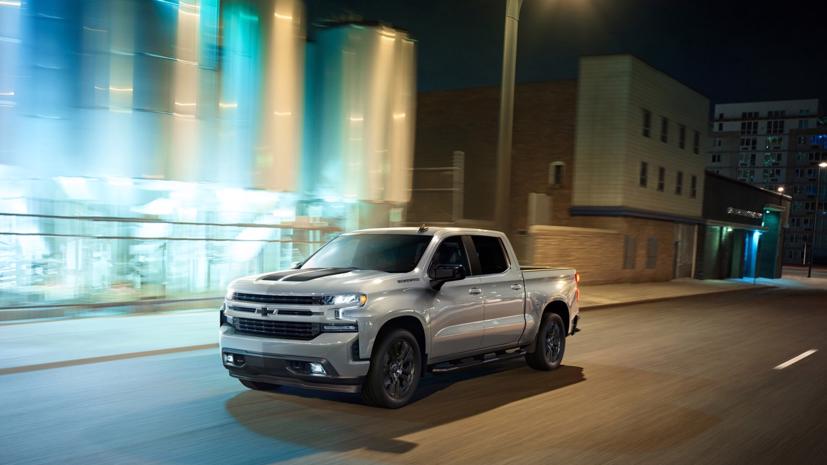 Chevy Silverado phiên bản Rally 2020 hướng tới địa hình đường phố, với thiết kế hầm hố. Ảnh: Chevrolet.
