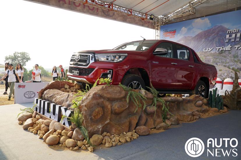 C&#225;c h&#227;ng xe đua nhau g&#243;p mặt tại VOC 2019 - Ảnh 7