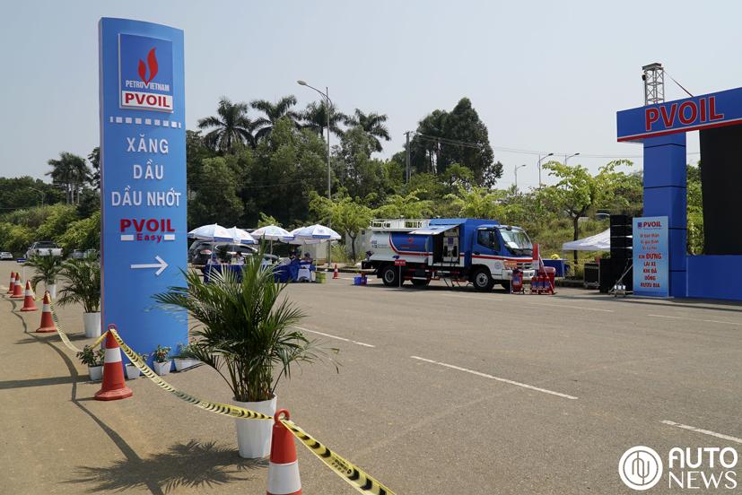 C&#225;c h&#227;ng xe đua nhau g&#243;p mặt tại VOC 2019 - Ảnh 9