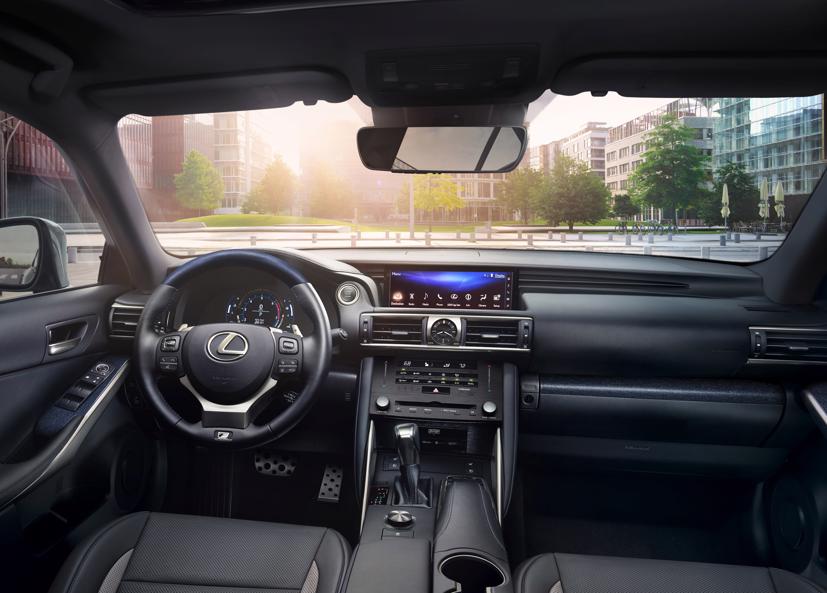 Gói độ Blackline Edition sẽ được trang bị nội thất da tổng hợp cao cấp Nuluxe tone màu đen xám với các chi tiết điểm nhấn màu xanh. Ảnh: AutoBlog.