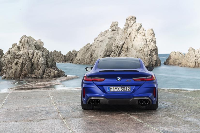 BMW M8 vận hành rất êm ái, cách âm tốt, giúp người ngồi trong xe cả ngày mà không khó chịu. Ảnh: AutoBlog.