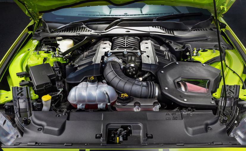 Phần lớn sức mạnh đến từ bộ siêu nạp Ford Performance Roush. Ảnh: AutoBlog.