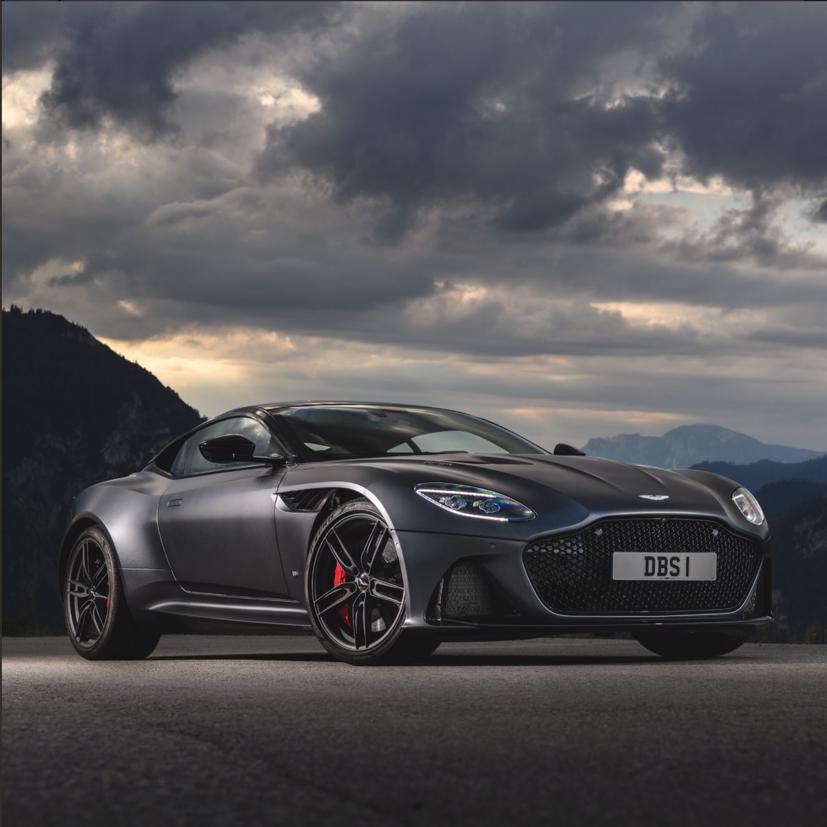 So kè sức mạnh cùng Vantage V8 sẽ là người anh em Aston Martin Valhalla. Ảnh: Tweeter.