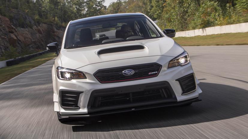 Subaru WRX STI 2019 đã lộ giá bán hơn 1,5 tỷ đồng. Ảnh: AutoBlog.