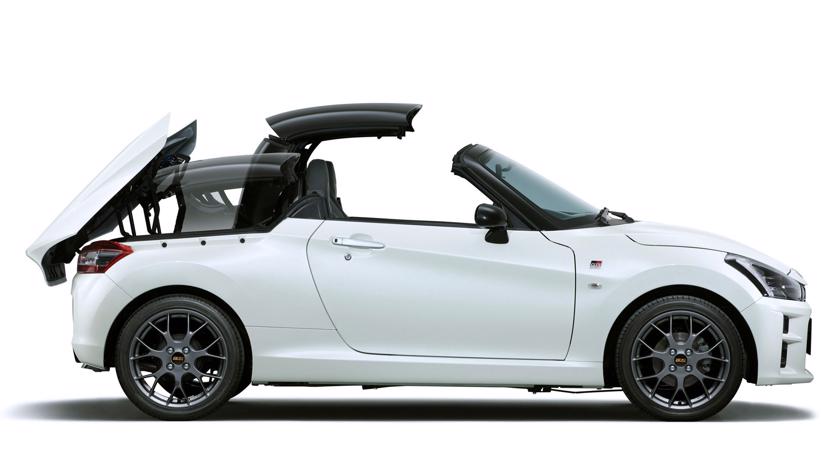 Chiếc xe thể thao mui trần 2 chỗ này được hãng độ Gazoo Racing sản xuất. Ảnh: AutoBlog.