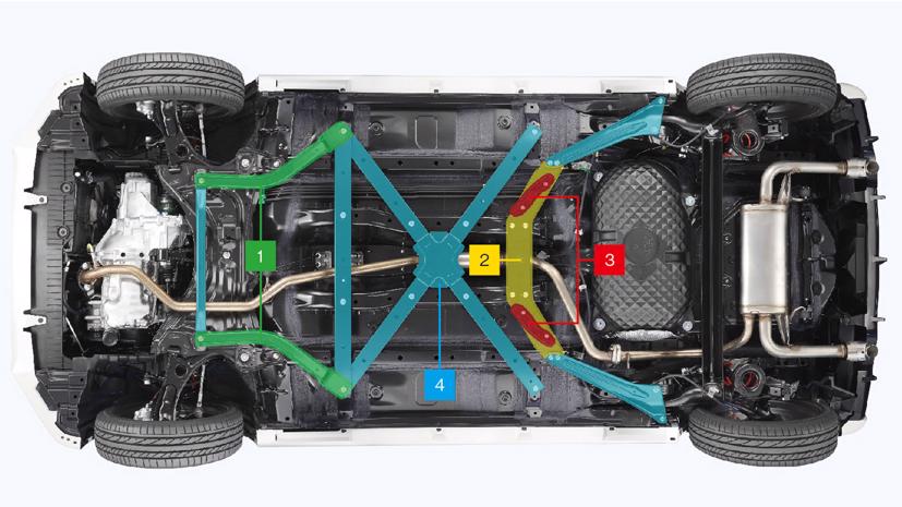 Các thanh giằng khung xe cùng với phuộc lò xo được cân chỉnh lại rất tỉ mỉ. Ảnh: AutoBlog.