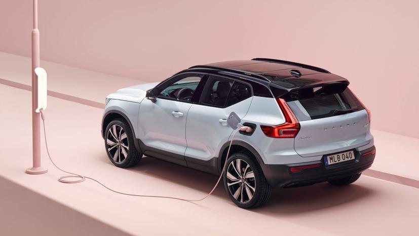 Volvo XC40 Recharge có khả năng di chuyển được 320 Km trong mỗi lần sạc đầy. Ảnh: AutoBlog.