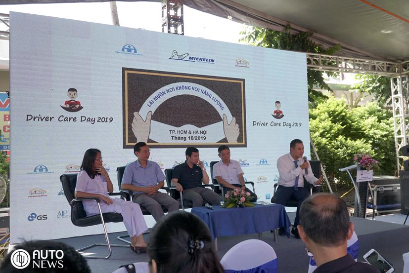 "Driver care day" - Ngày hội chăm sóc tài xế được tổ chức, với tâm điểm là sức khỏe của những người cầm lái.