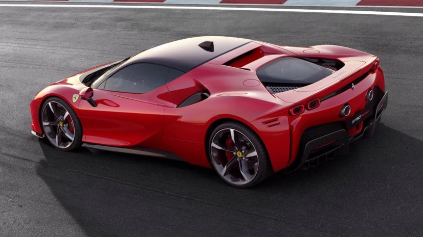 Ferrari SF90 Stradale 2020. Ảnh: AutoBlog.