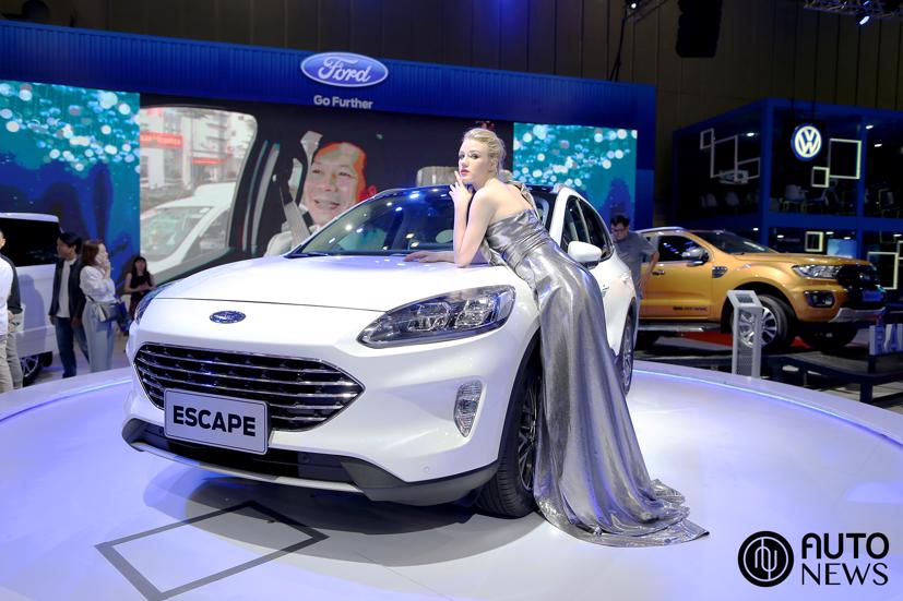 Ford Escape 2020 hy vọng sẽ là điểm sáng trong phân khúc SUV đô thị.