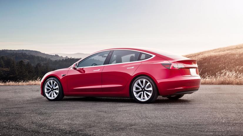 Xét thành tích tính giờ, Tesla Model 3 Performance vẫn "ăn điểm" nhờ lợi thế bứt tốc lanh lẹ.