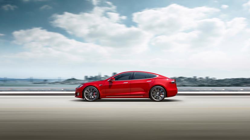 Khả năng tăng tốc vô cùng tốt, khiến Tesla Model 3 Performance dễ dàng bứt tốc ấn tượng.