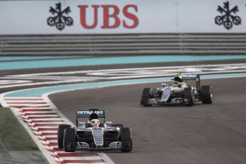 McLaren là đội đua đầu tiên được F1 chứng nhận không phát thải khí carbon ra môi trường. Ảnh: AutoBlog.