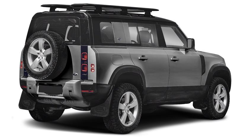 Ngoài ra, thương hiệu Jaguar và Aston Martin cũng đưa lên phim hàng loạt siêu phẩm của mình. Ảnh: AutoBlog.