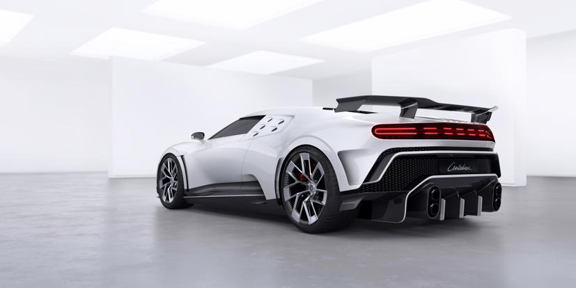 Tuy nhiên, CEO Bugatti đang phải khổ sở đấu tranh để xin ngân sách nghiên cứu. Ảnh: AutoBlog.