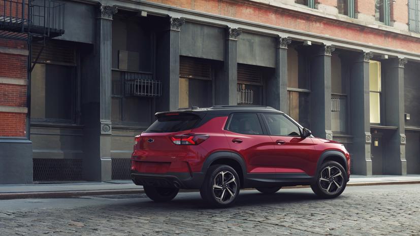 Xe sẽ có 3 phiên bản: tiêu chuẩn, RS thể thao và Activ offroad. Ảnh: AutoBlog.