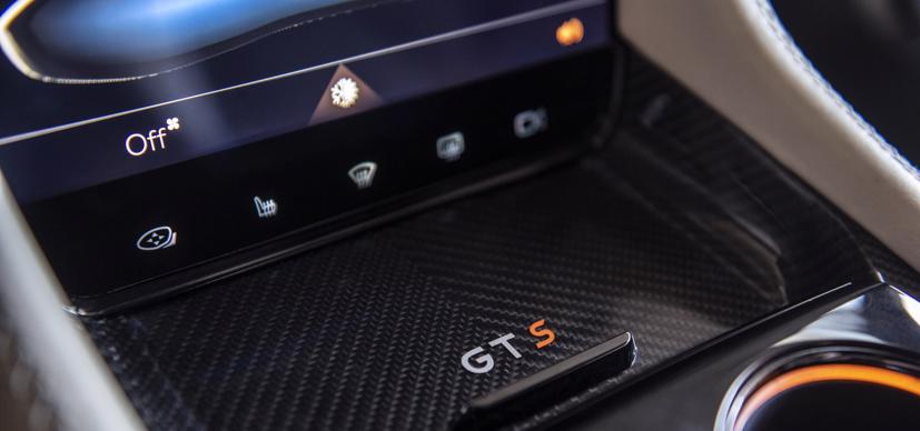 Những chiếc xe Karma đều được làm thủ công tại Mỹ và có thể dễ dàng cá nhân hóa. Ảnh: Carscoops.