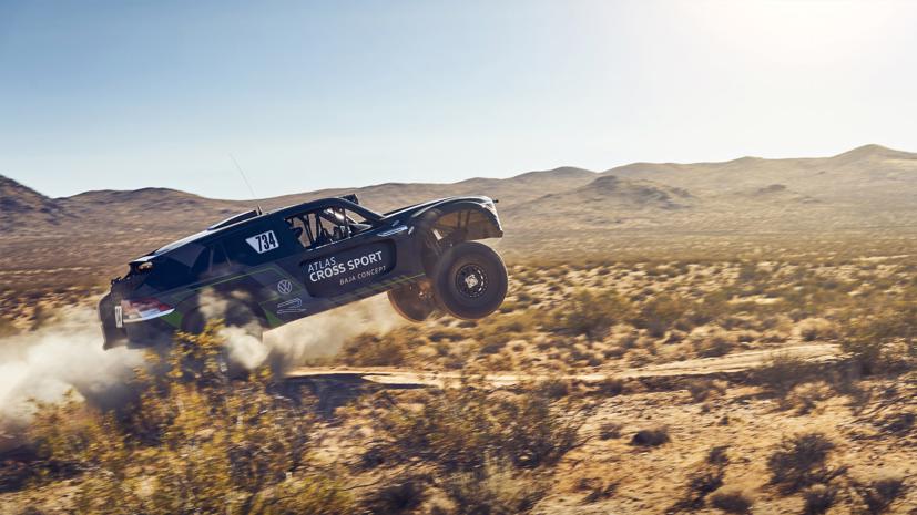 Hai tay đua kỳ cựu Tanner Foust và Rhys Millen sẽ trực tiếp tham gia vào quá trình độ và đua. Ảnh: AutoBlog.