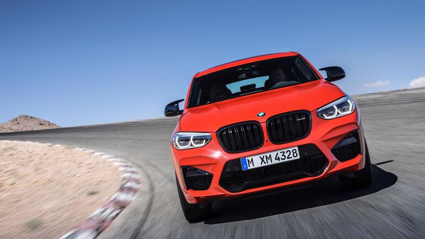 BMW X4M 2020 sở hữu rất nhiều công nghệ an toàn và trang bị tùy chọn cao cấp. Ảnh: Carscoops.
