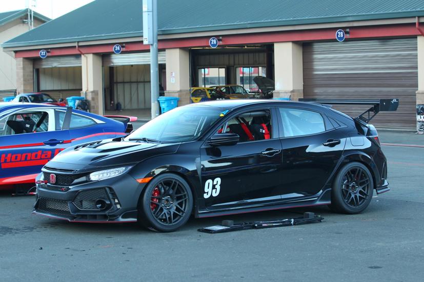 Honda Civic Type R TC được độ rất nhiều hạng mục bởi team HPD. Ảnh: Carscoops.