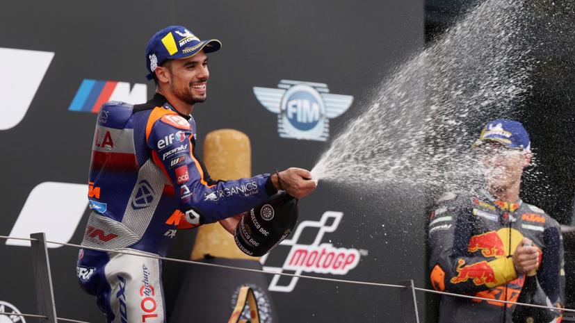 Miguel Oliveira ăn mừng chiến thắng đầu tiên