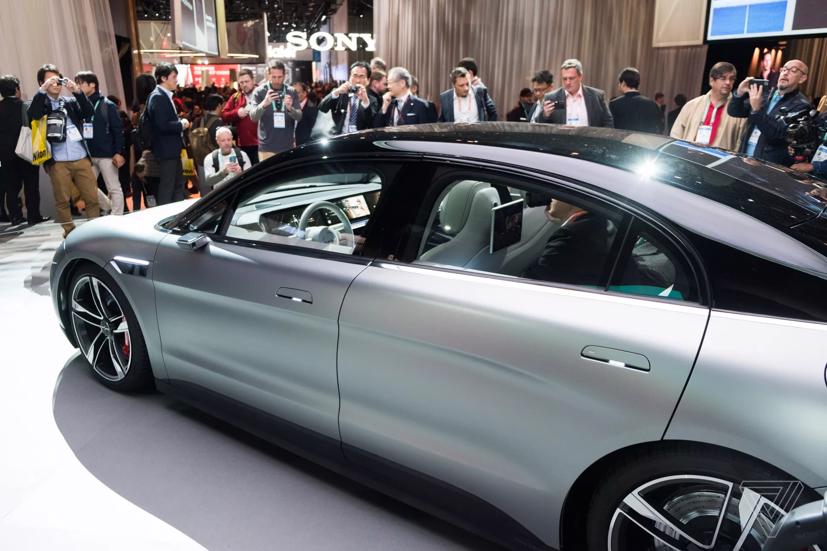 Xe điện Sony Vision-S: c&#243; tiền cũng kh&#244;ng mua được!  - Ảnh 1