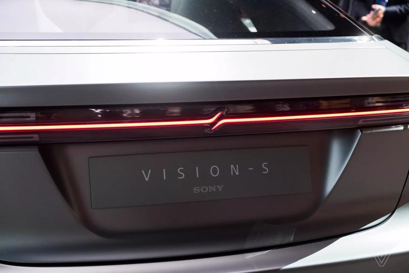 Xe điện Sony Vision-S: c&#243; tiền cũng kh&#244;ng mua được!  - Ảnh 12