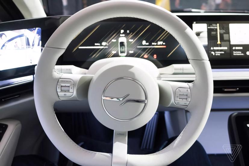 Xe điện Sony Vision-S: c&#243; tiền cũng kh&#244;ng mua được!  - Ảnh 6