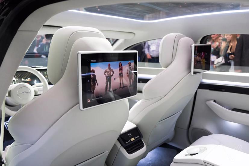 Xe điện Sony Vision-S: c&#243; tiền cũng kh&#244;ng mua được!  - Ảnh 3