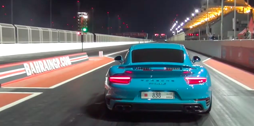 Xem Porsche 911 Turbo S tăng tốc 100km/h trong 1,9 gi&#226;y  - Ảnh 1