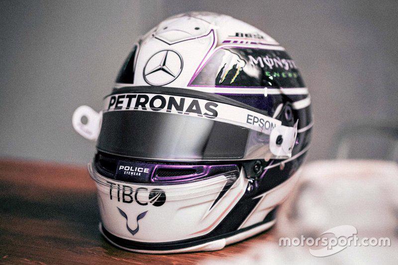 Mũ bảo hiểm của Lewis Hamilton m&#249;a giải F1 2020 tr&#244;ng thế n&#224;o? - Ảnh 2