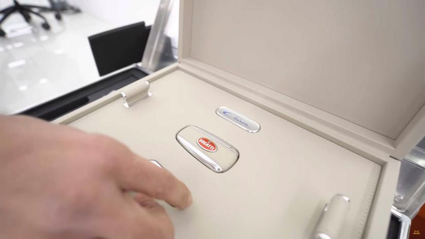 Chơi siêu xe: Chi phí duy trì một bộ sưu tập siêu xe là bao nhiêu?  - Ảnh 13