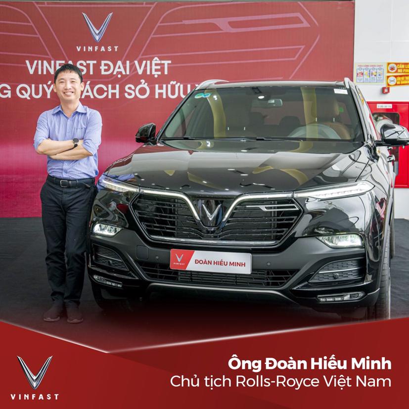 Ông Đoàn Hiếu Minh, Chủ tịch Rolls-Royce Việt Nam đã nhận bàn giao chiếc xe VinFast Lux SA2.0. Ảnh: VinFast
