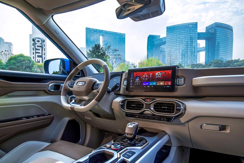 Trung Quốc ra mắt mẫu xe &quot;c&#243; thể chống virus Corona&quot; - Ảnh 4