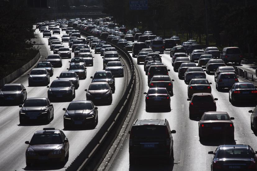 Trung Quốc đang triển khai nhiều gói hỗ trợ giúp ngành công nghiệp ô tô phục hồi sau đại dịch COVID-19. Ảnh: Bloomberg