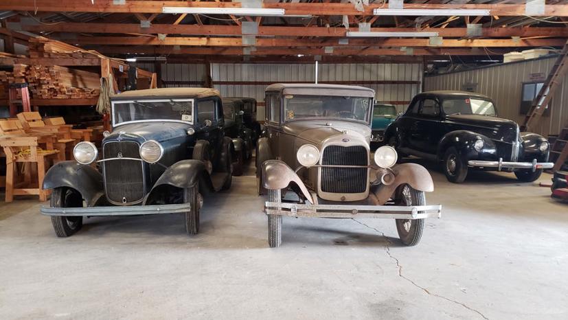 Choáng ngợp bộ sưu tập hơn 140 xe cổ được cất giấu 30 năm  - Ảnh 10