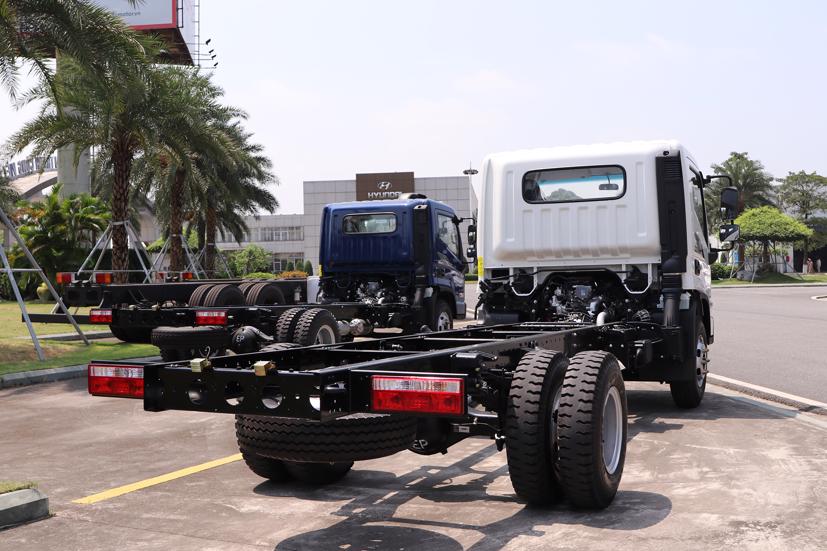 Mighty EX8 GT trang bị động cơ D4CC với dung tích xylanh 2.891cc