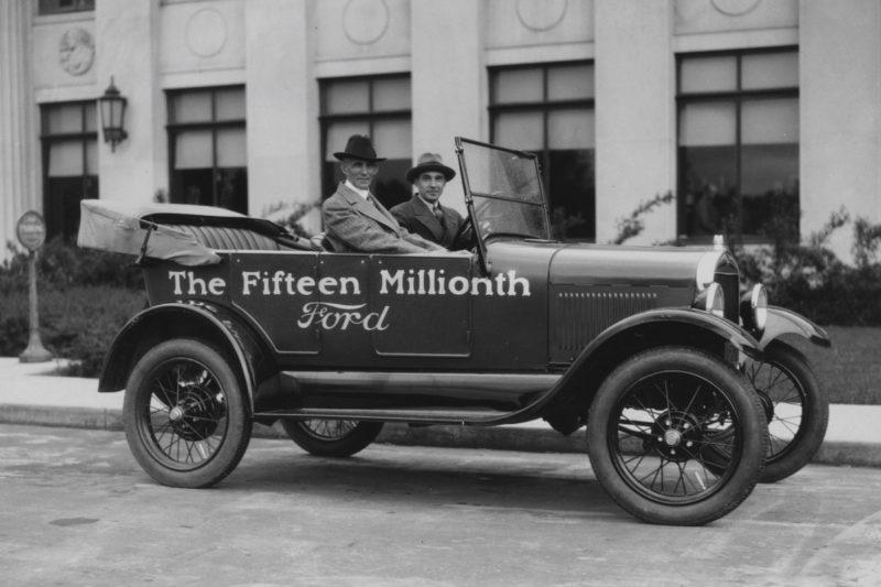Ford Model T đã bán được 16.500.000 chiếc