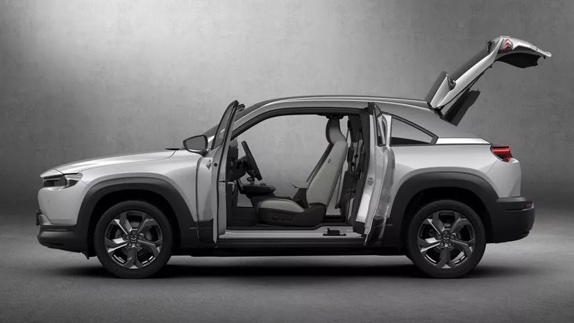 Mẫu xe điện đầu ti&#234;n MX-30 của Mazda bắt đầu sản xuất - Ảnh 3