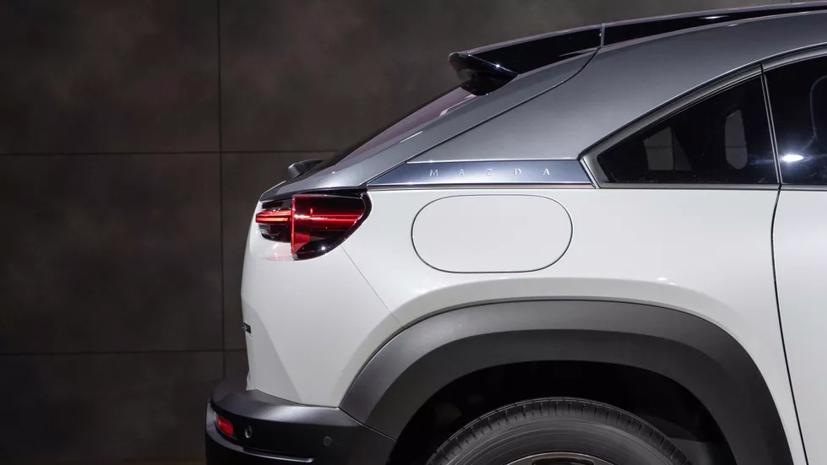 Mẫu xe điện đầu ti&#234;n MX-30 của Mazda bắt đầu sản xuất - Ảnh 8