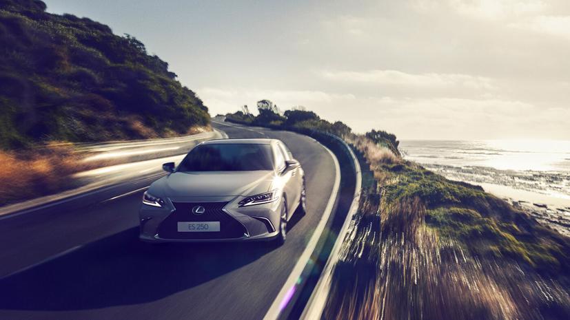 Những mẫu xe rẻ nhất của c&#225;c thương hiệu hạng sang tại Việt Nam - Ảnh 2