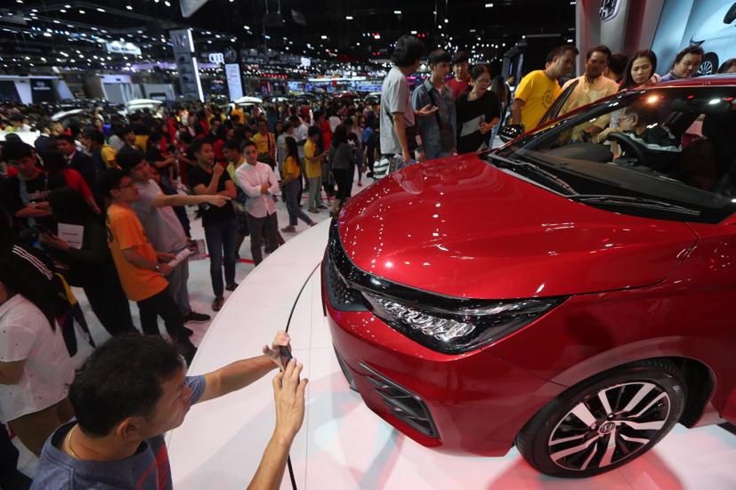 Nhiều mẫu xe mới liên tiếp được các hãng giới thiệu đến thị trường Việt Nam