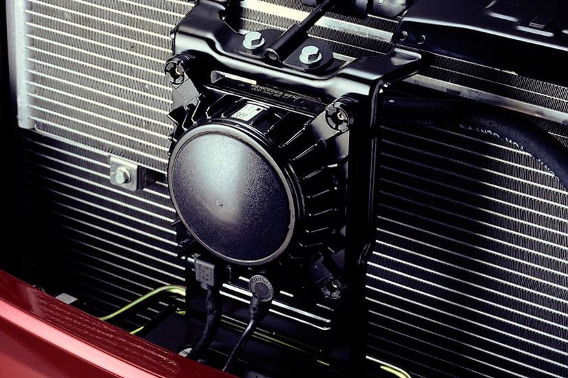 Mitsubishi là hãng tiên phong áp dụng hệ thống kiểm soát hành trình điều khiển bằng laser với hệ thống kiểm soát dựa trên lidar