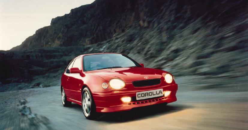 Lịch sử th&#250; vị của mẫu xe b&#225;n chạy nhất thế giới - Ảnh 8