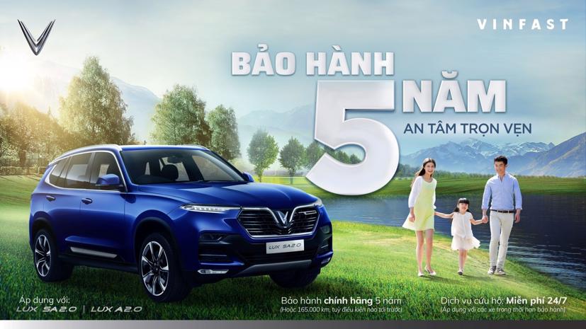 VinFast đang triển khai chương trình  “Trước bạ 0 đồng - Bảo hành 5 năm” cho hai dòng xe Lux SA2.0 và Lux A2.0, từ ngày 4/6/2020 đến hết năm 2020.