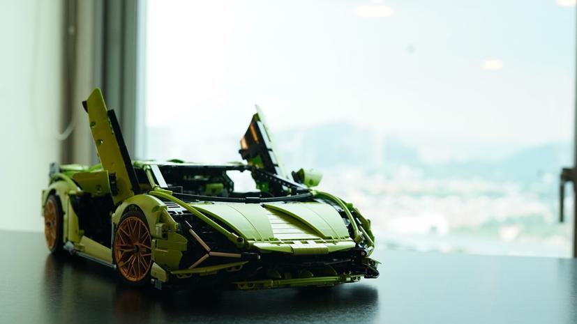 Chiếc Lamborghini này được làm từ  miếng ghép, siêu xe đắt nhất của  Lego | AutoMotorVN